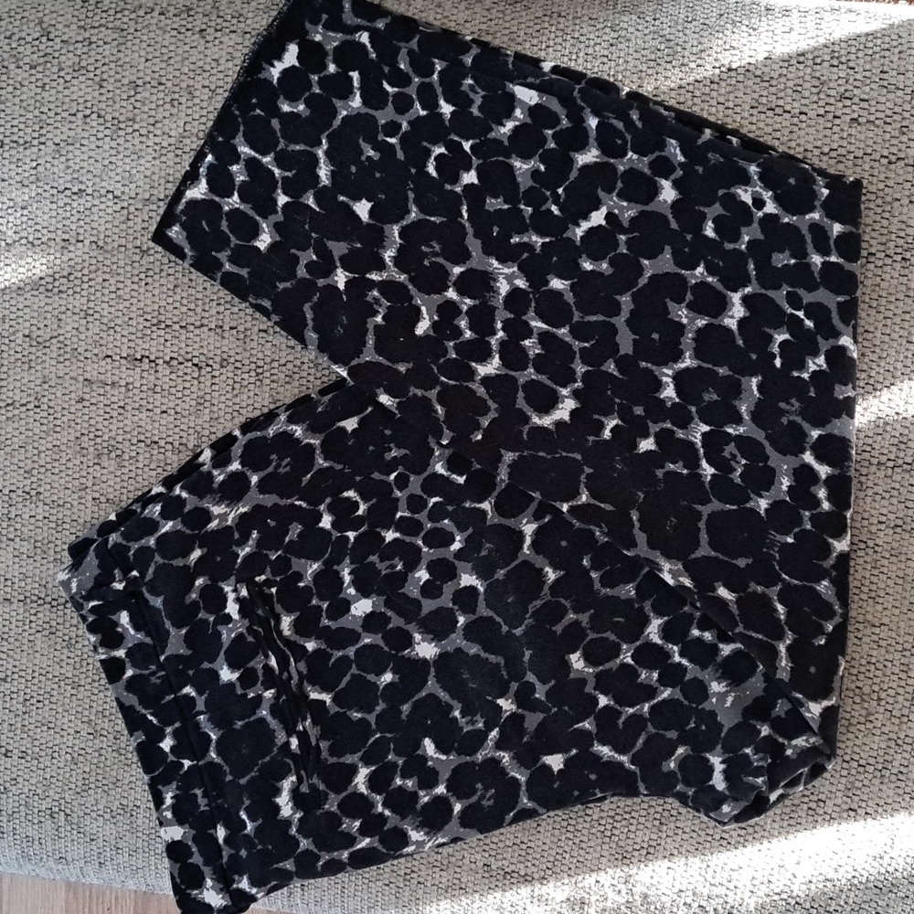 Old Navy Size 18 leopard pants